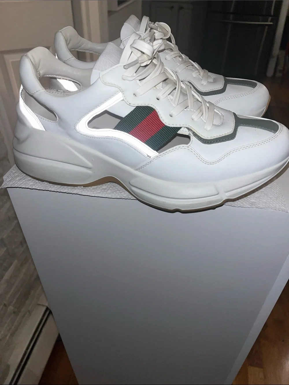 Gucci White Leather Sneakers with Green and Red Web